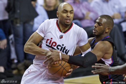 上拼尽全力 上拼尽全力